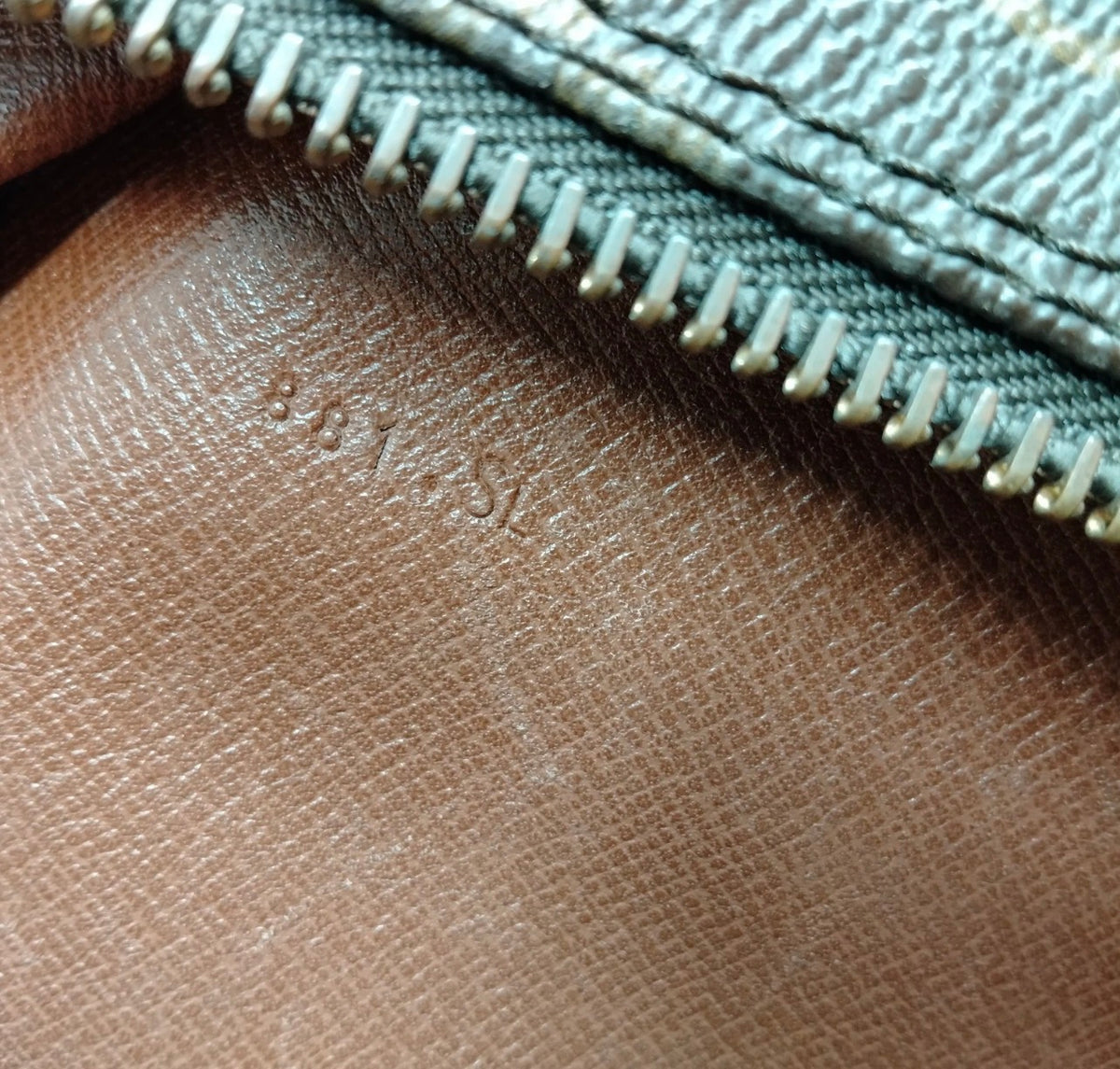 Vintage Louis Vuitton Danube MM