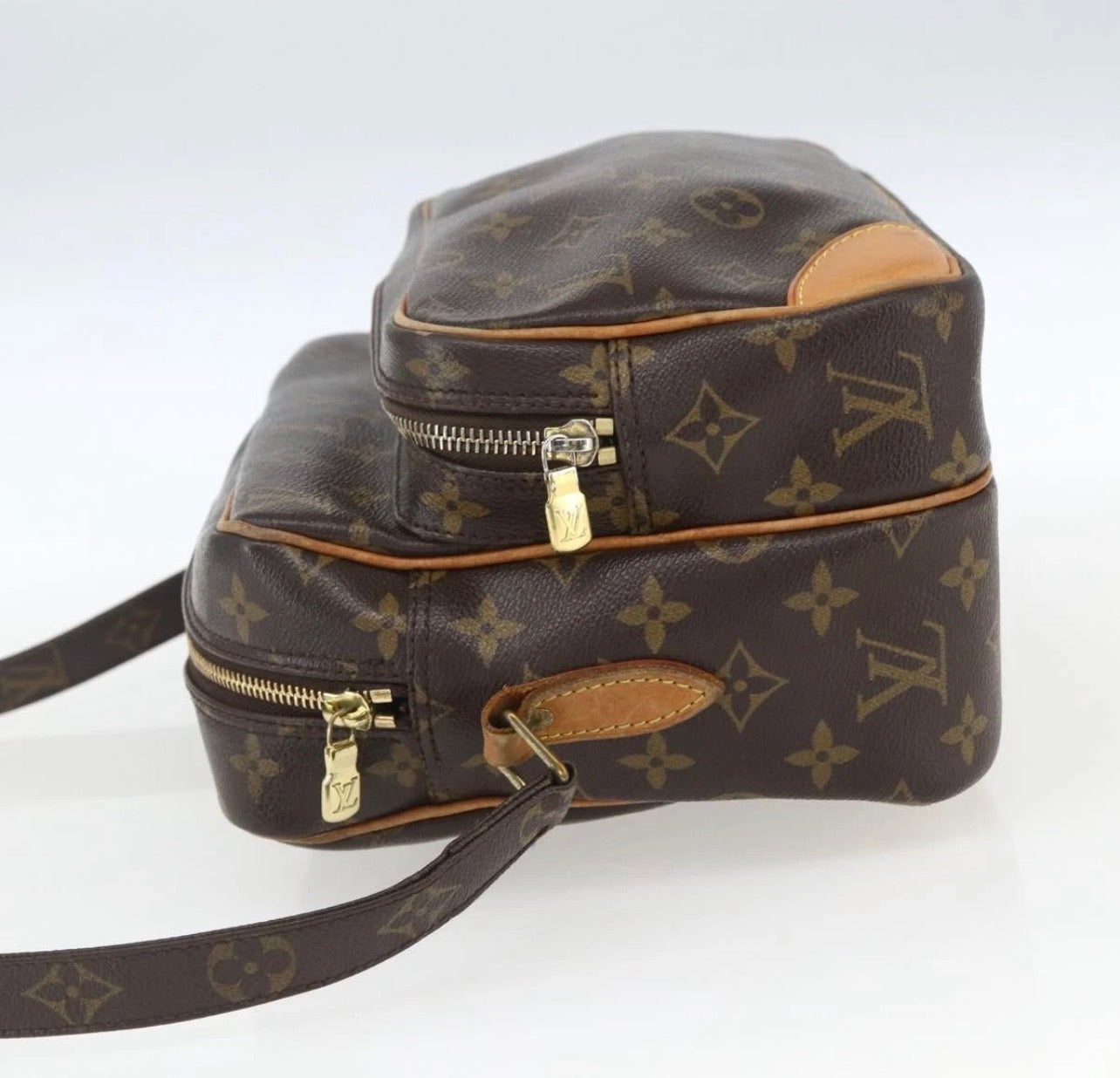 Vintage LOUIS VUITTON Nile Shoulder Bag (Canvas)