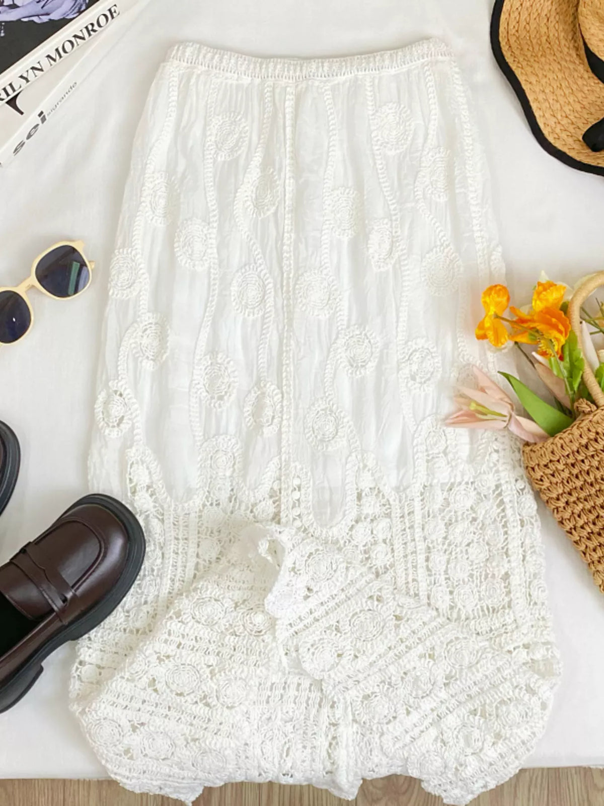 White embroidered lace midi skirt with elastic waist and wide crochet hem
