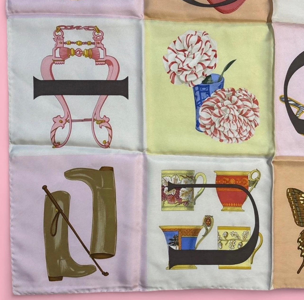 {RARE} Gucci Alphabet Silk Scarf