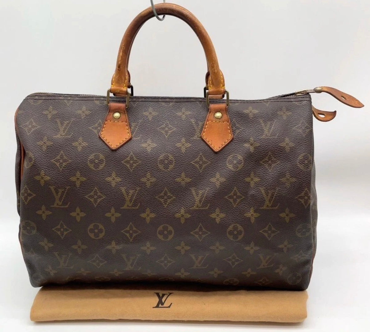 Louis Vuitton Monogram Speedy 35