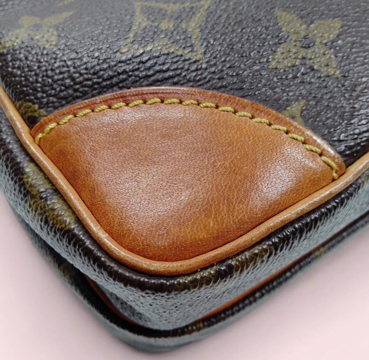Vintage Louis Vuitton LV Crossbody bag Amazon (1988)