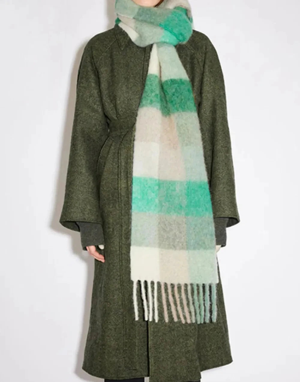 2a7803e0-2537-4a37-9031-29161ee21d9d-Max