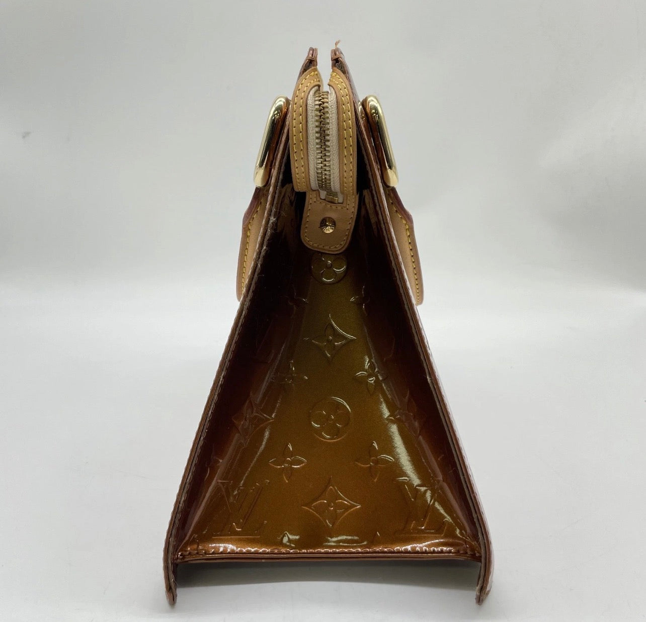 Authentic Vintage Louis Vuitton
Vernis Forsyth Bronze
Handbag