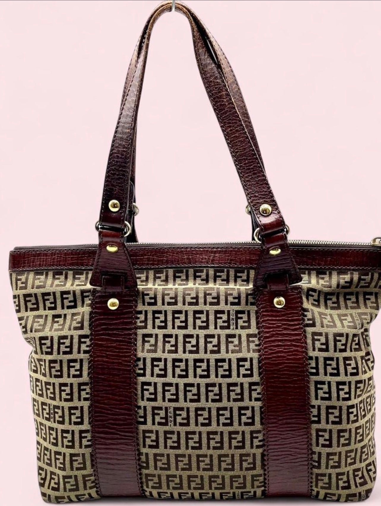 Pre-loved Fendi brown leather tote bag with gold hardware