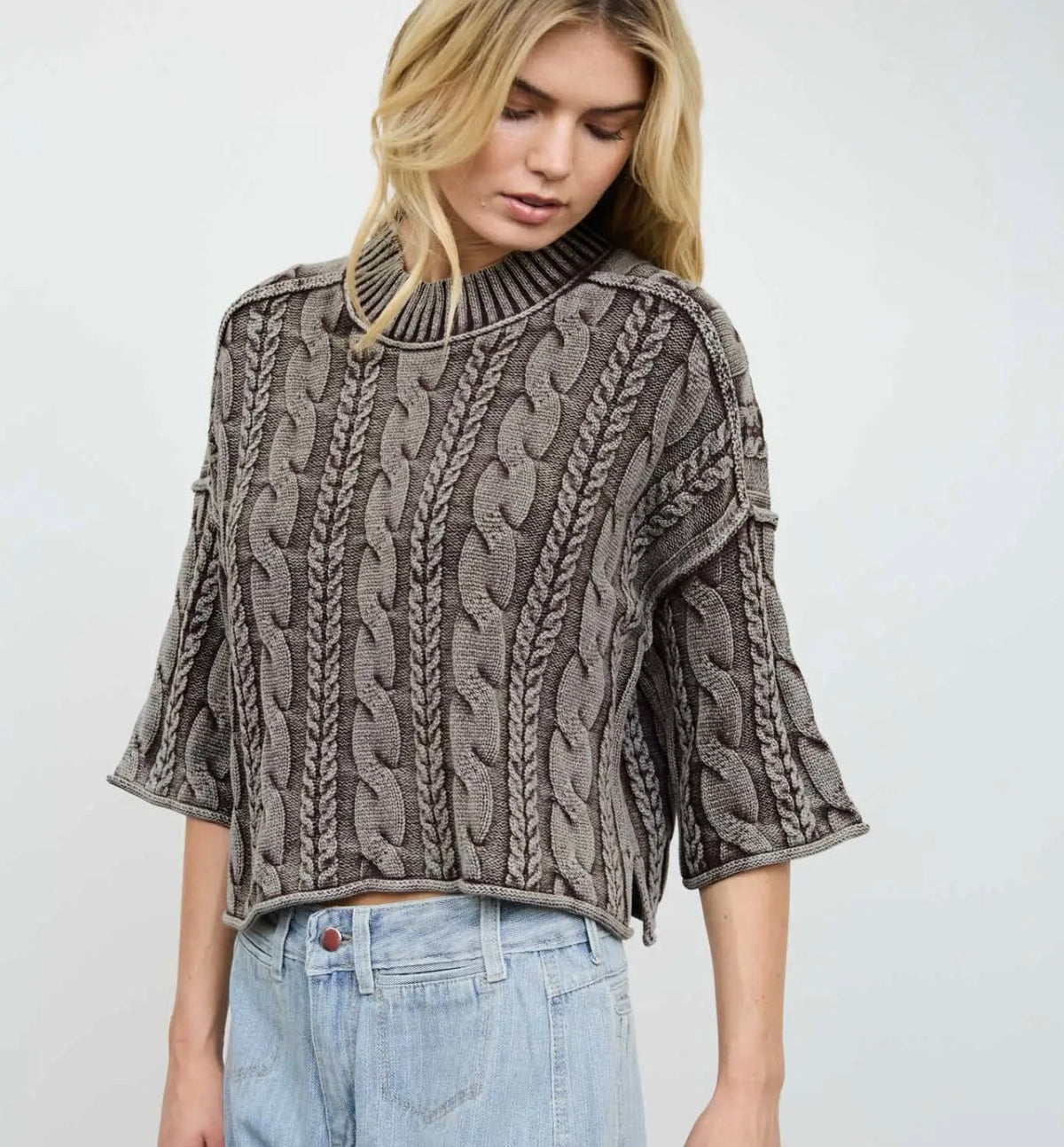 Washed 3/4 Sleeve Turtleneck Cable
Knit Pullover