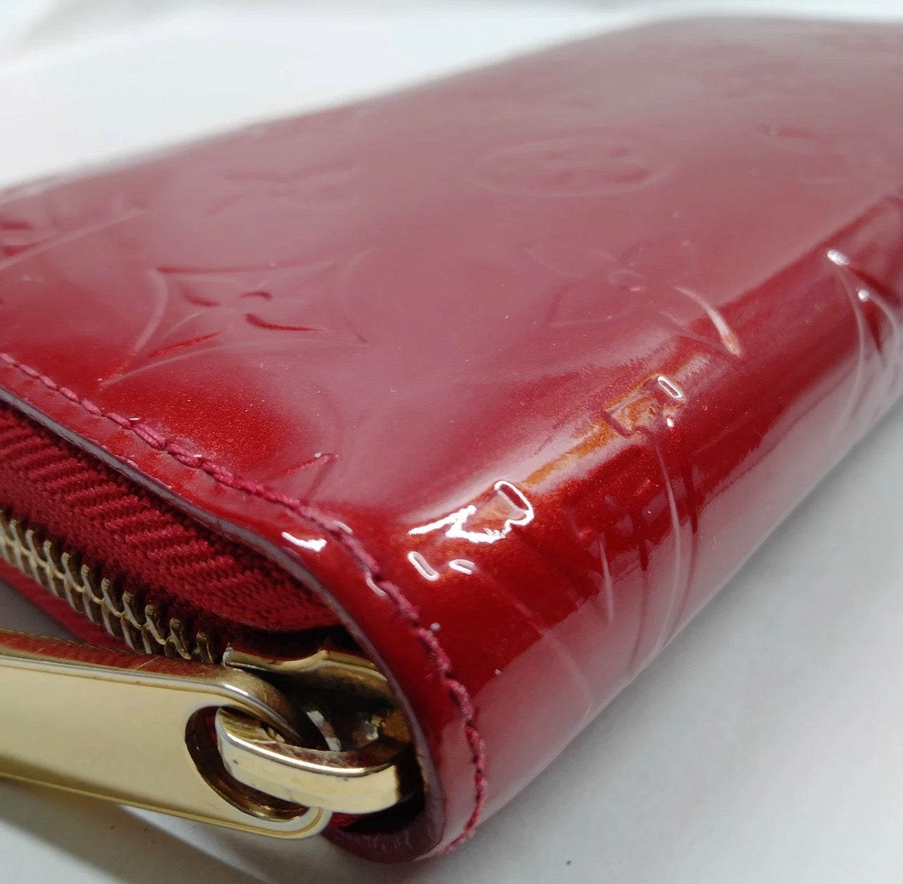 Pre-loved Louis Vuitton Vernis Leather Zippy Wallet