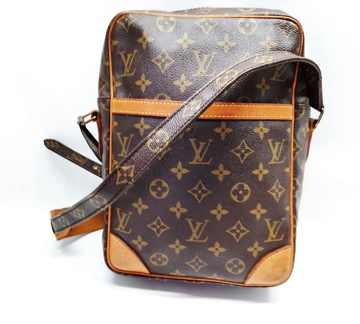 Vintage Louis Vuitton Danube MM