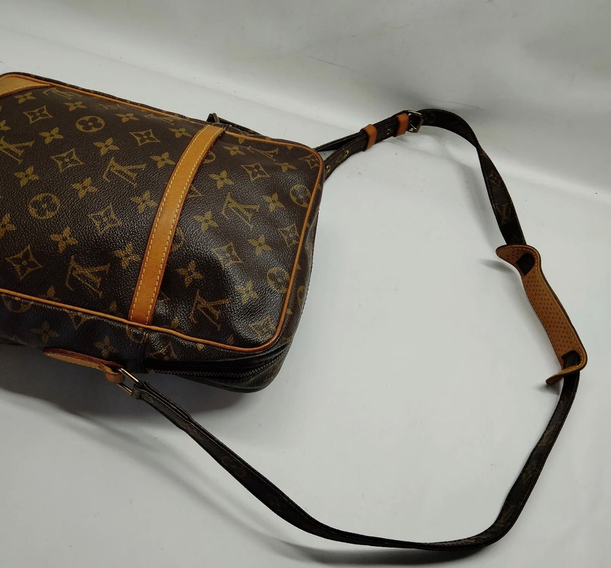 Vintage Louis Vuitton Danube MM