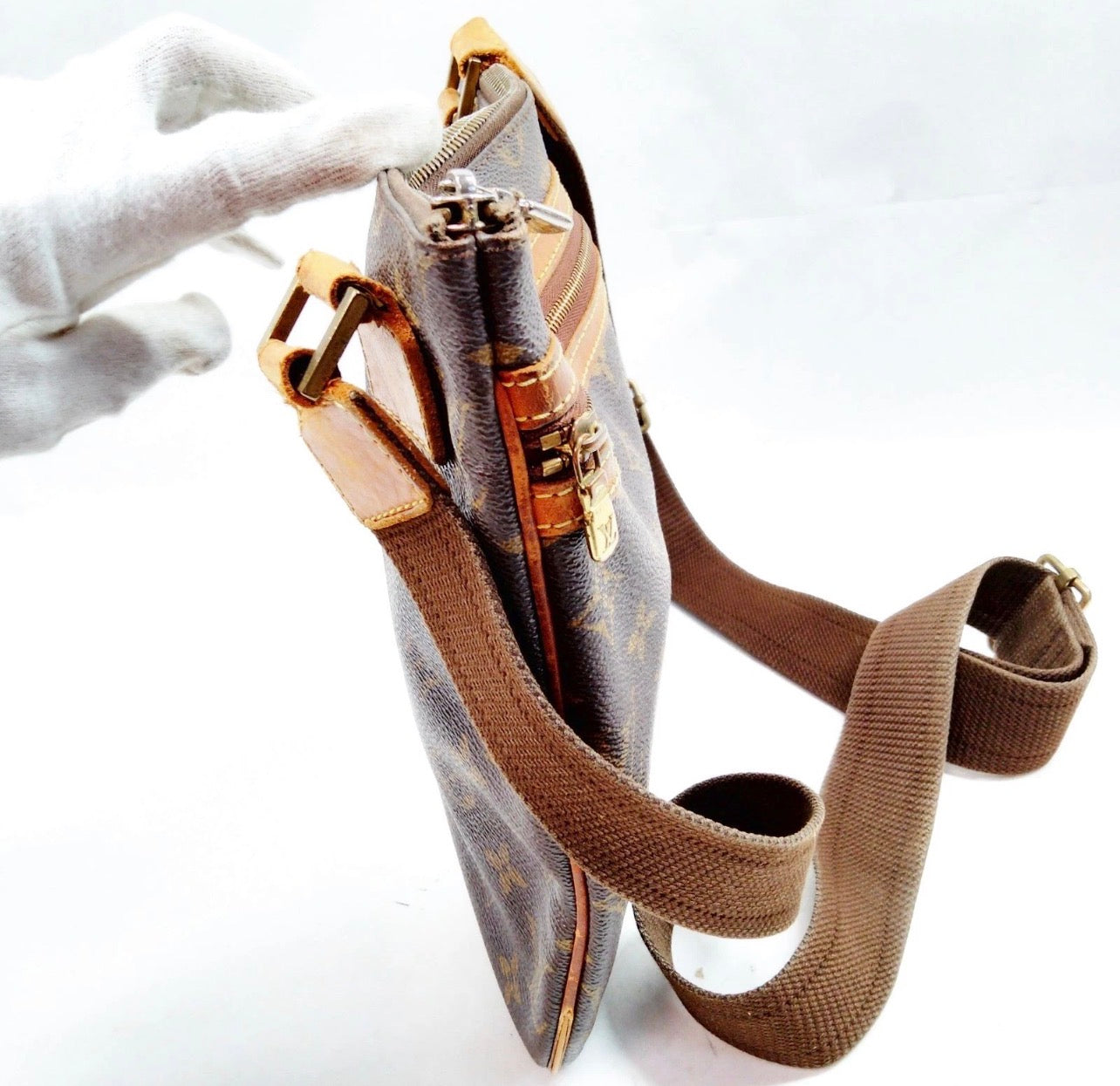 Vintage Louis Vuitton Pochette Bosphore