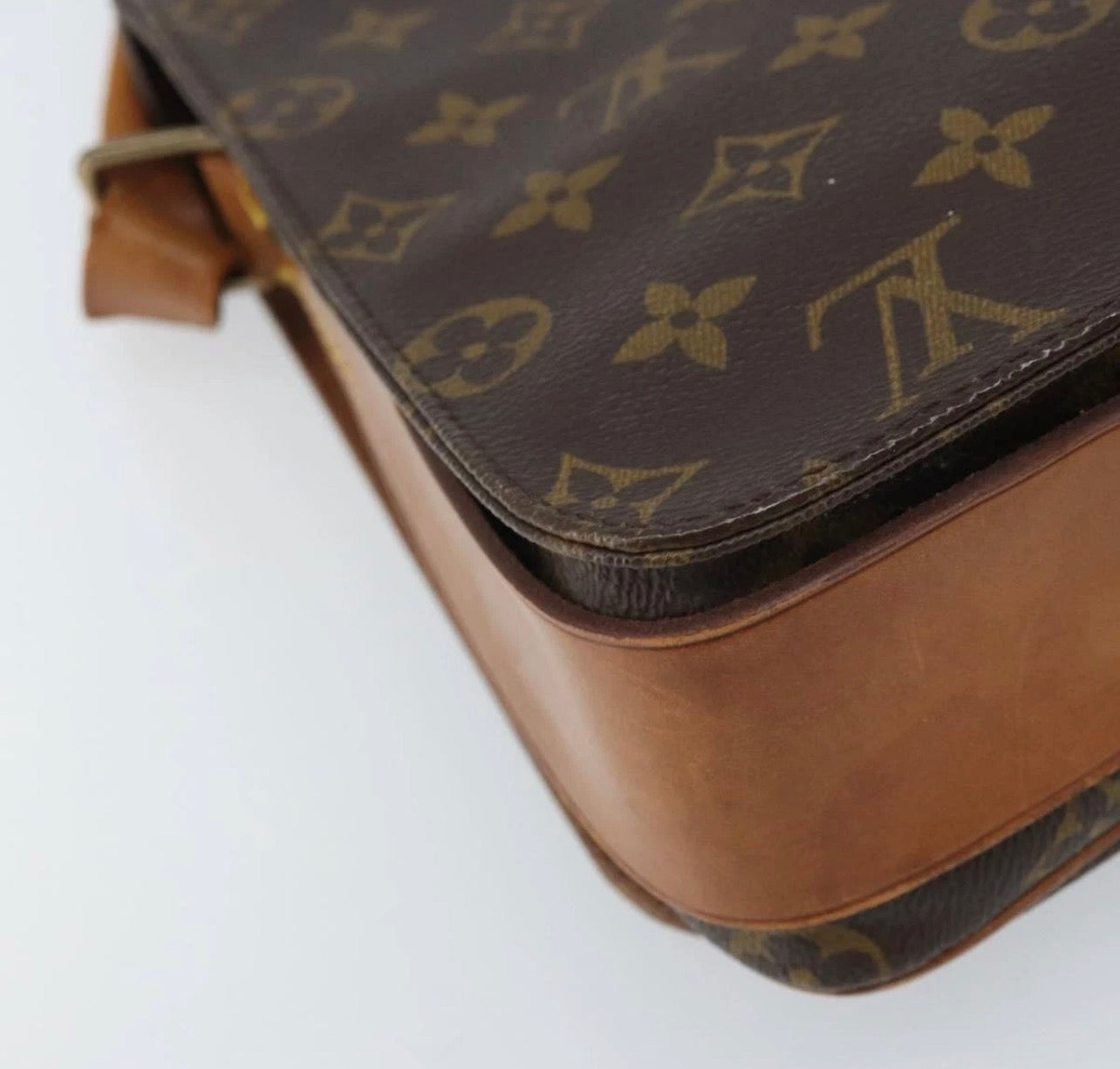 Vintage LOUIS VUITTON Cartouchiere GM