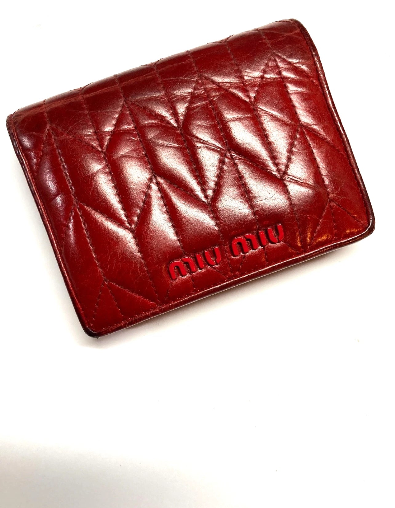 MIU MIU VINTAGE SHEENY QUILTING PATENT LEATHER WALLET