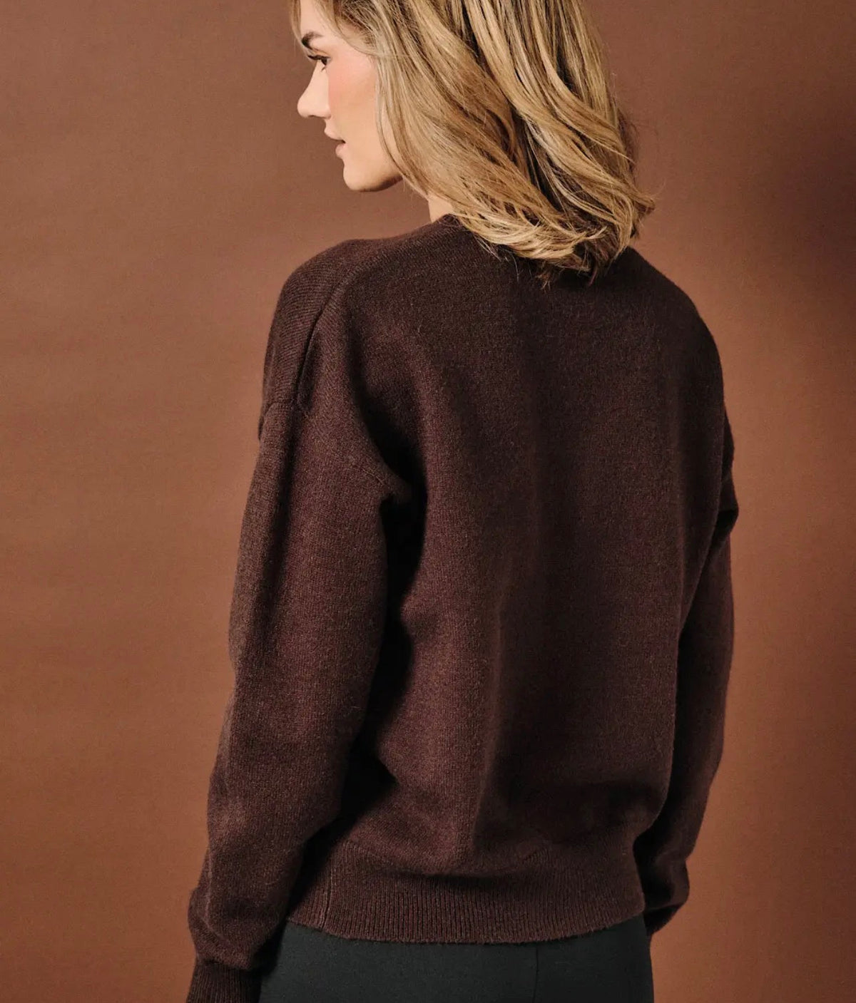 Round Neck Cat Graphic Scarf Long Sleeve Knit Sweater