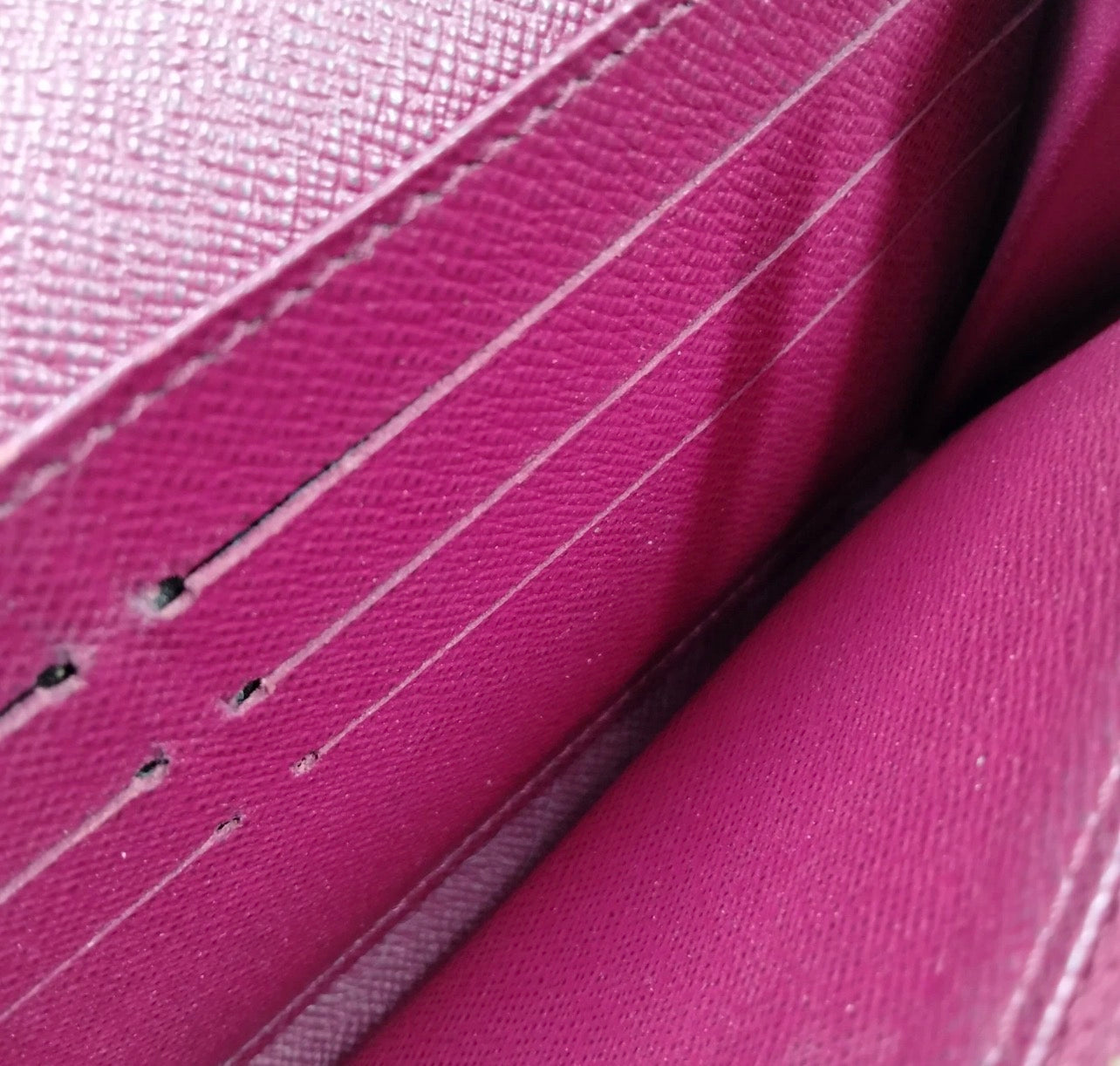 Pre-loved Louis Vuitton Portefeuille Sarah (Canvas)