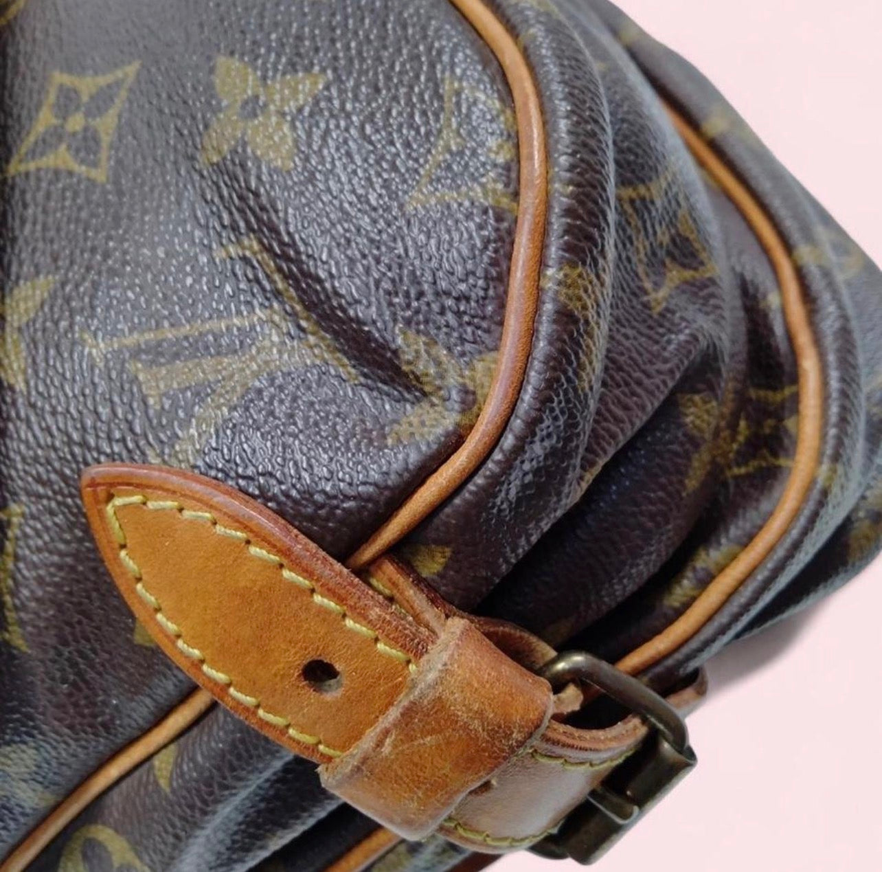 Vintage Louis Vuitton Crossbody bag Saumur 30 (1989)