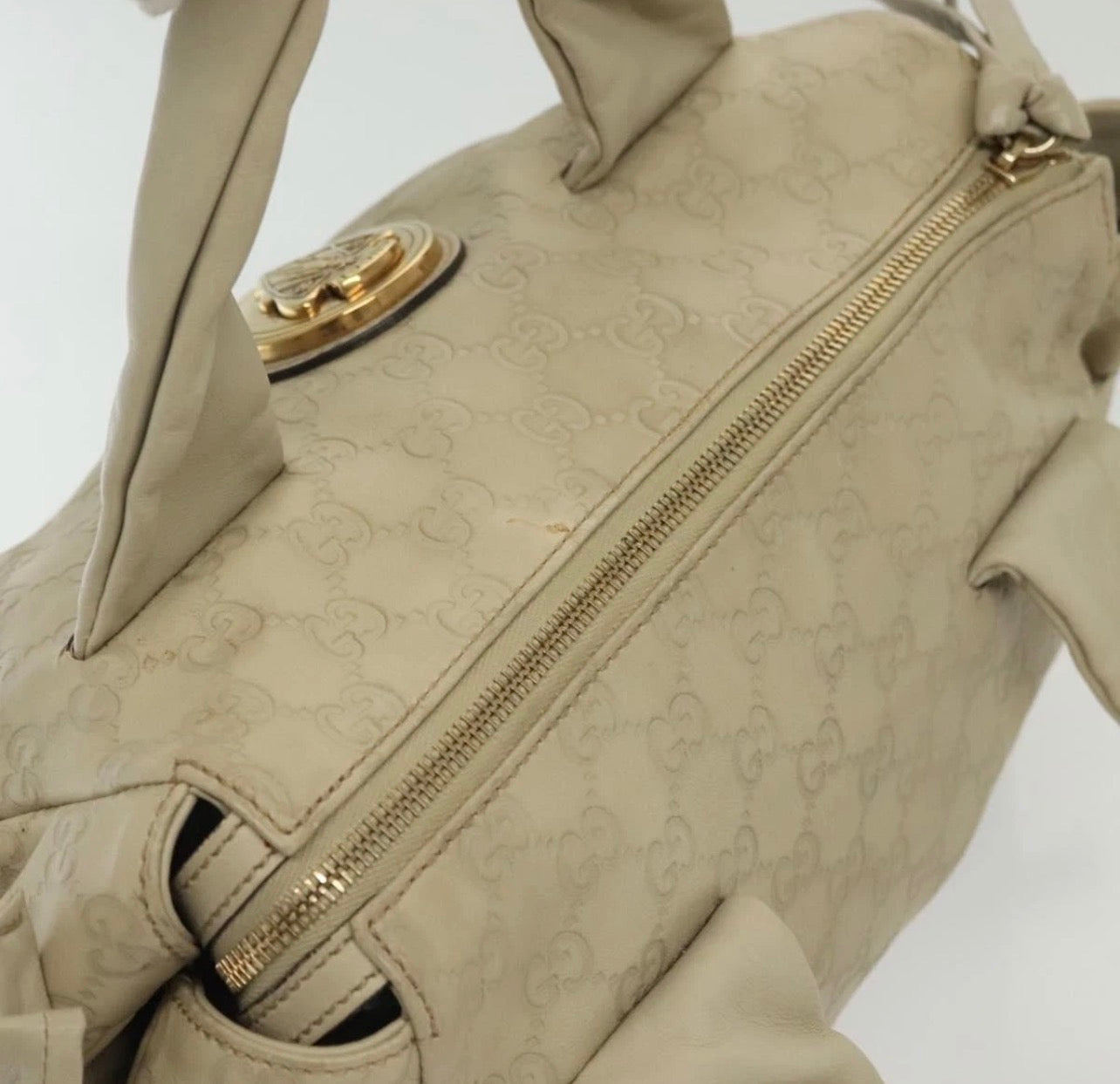 GUCCI GG Leather Guccissima Handbag