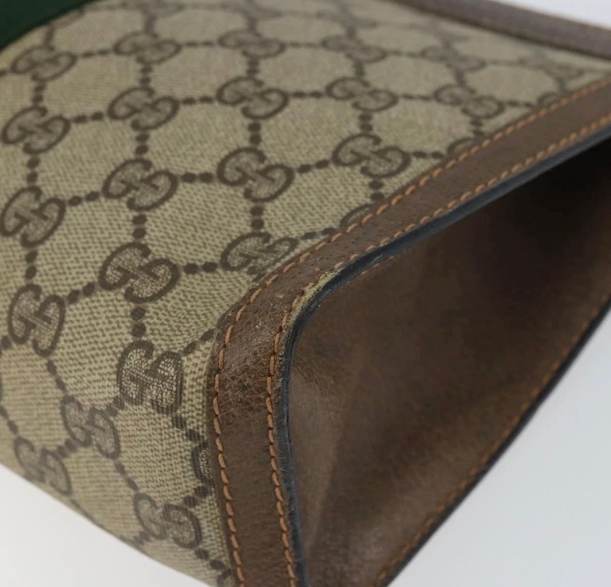 Vintage GUCCI GG Supreme Clutch