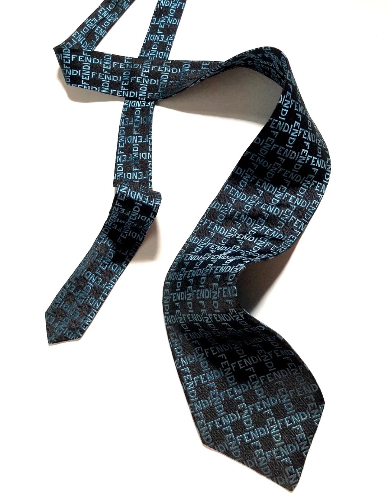 Men's VINTAGE FENDI 100% Silk TIE