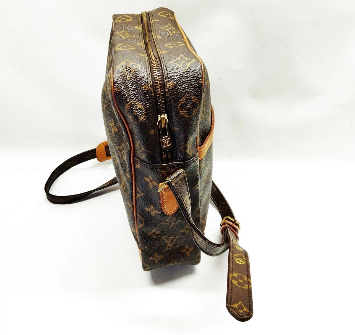 Vintage Louis Vuitton Danube MM
