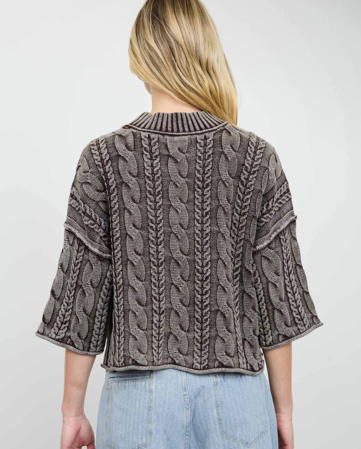Washed 3/4 Sleeve Turtleneck Cable
Knit Pullover