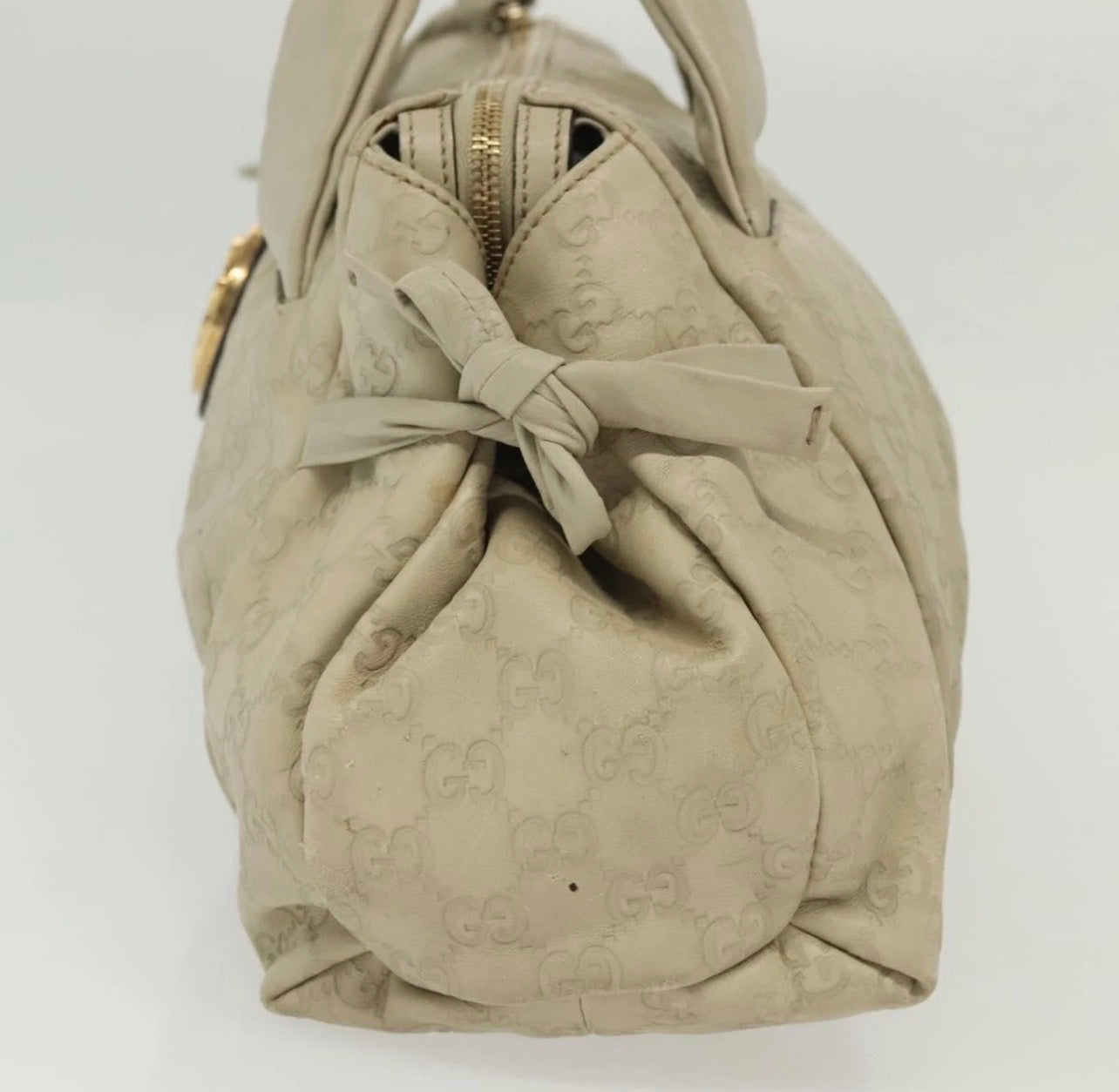 GUCCI GG Leather Guccissima Handbag