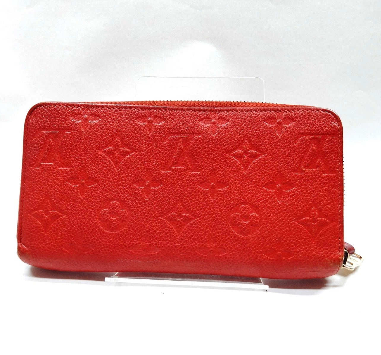 Pre-loved Louis Vuitton Leather Zippy Wallet