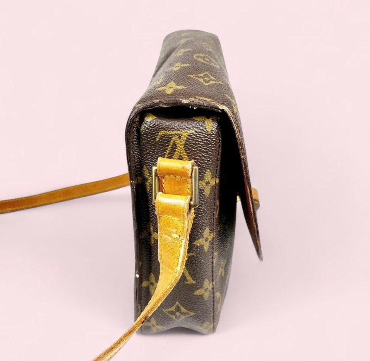 Vintage Louis Vuitton (1987) Saint Cloud GM Crossbosy