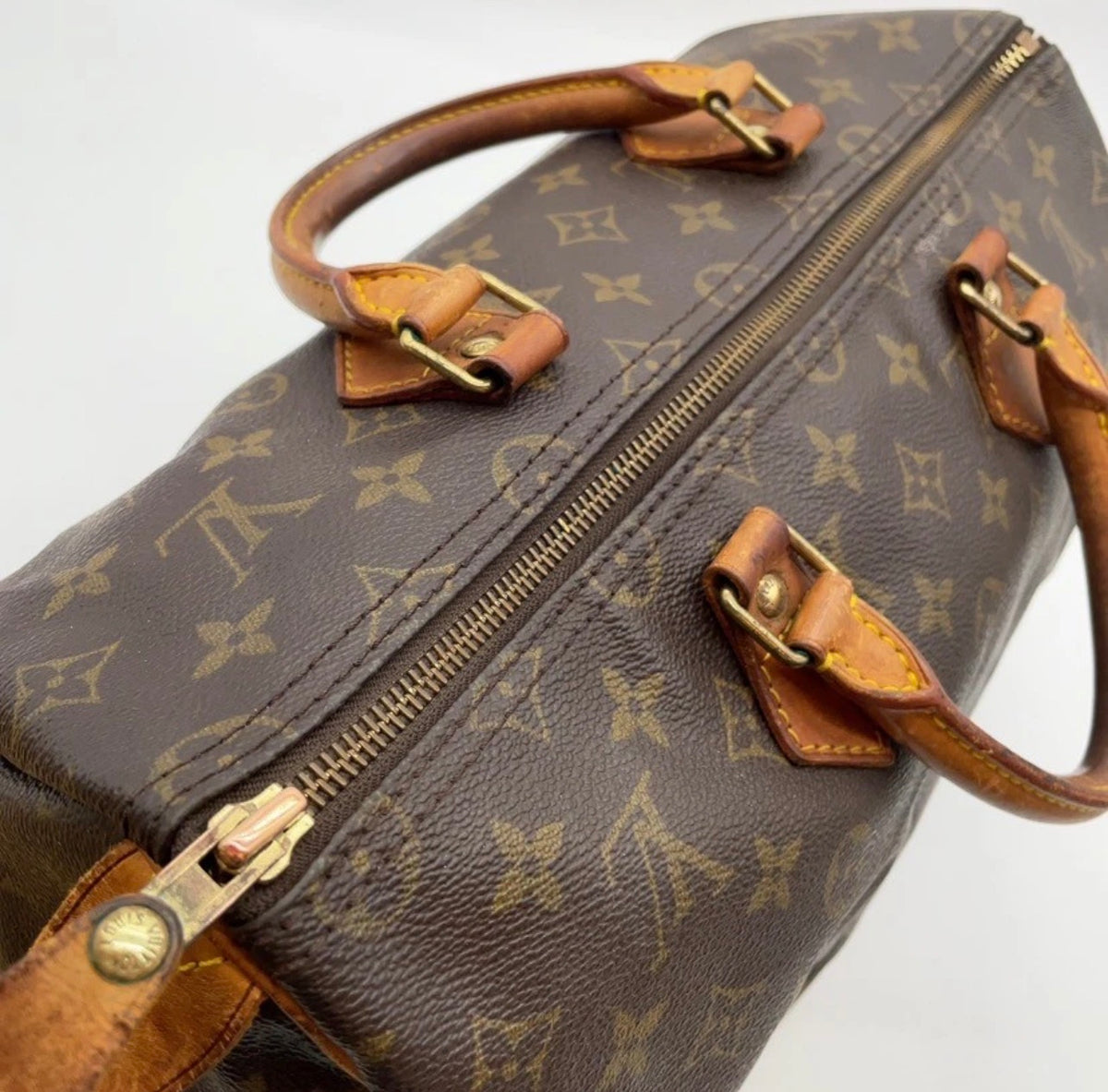 Louis Vuitton Monogram Speedy 35