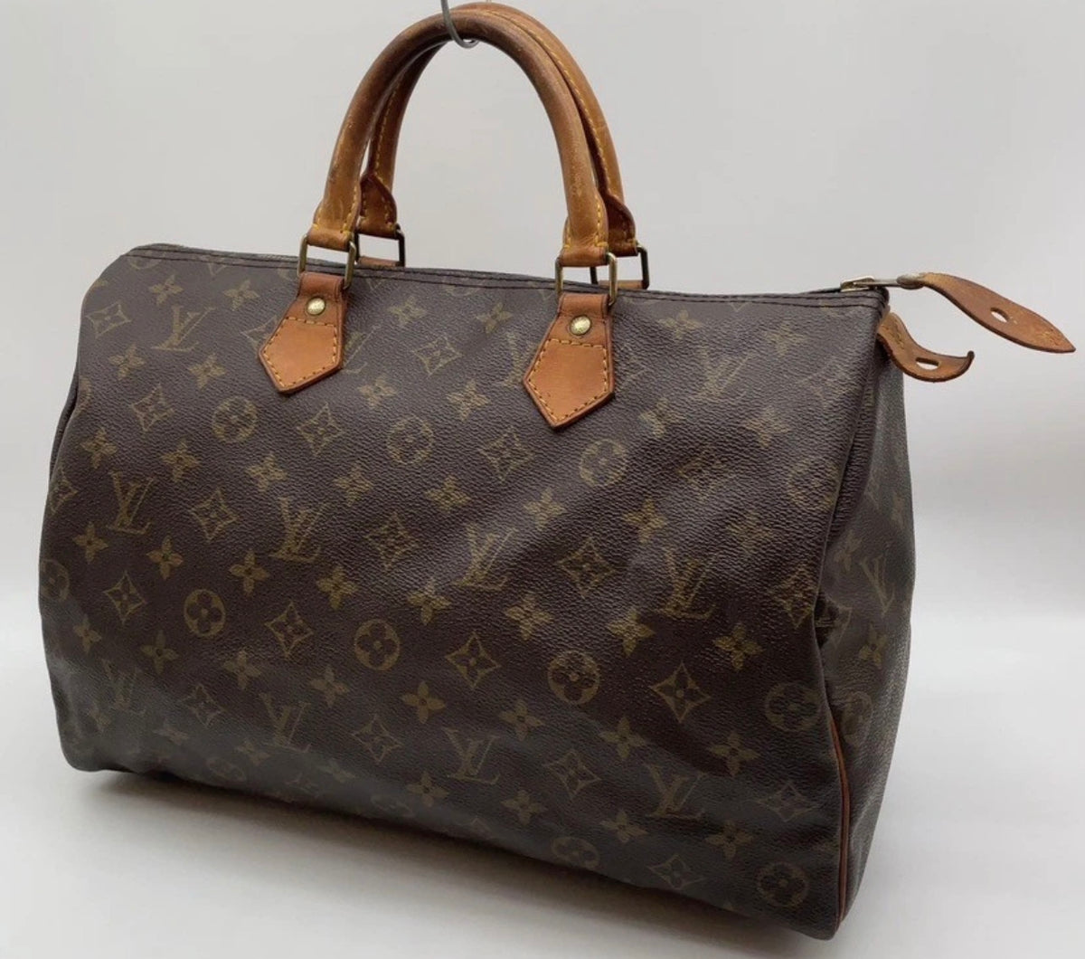 Louis Vuitton Monogram Speedy 35