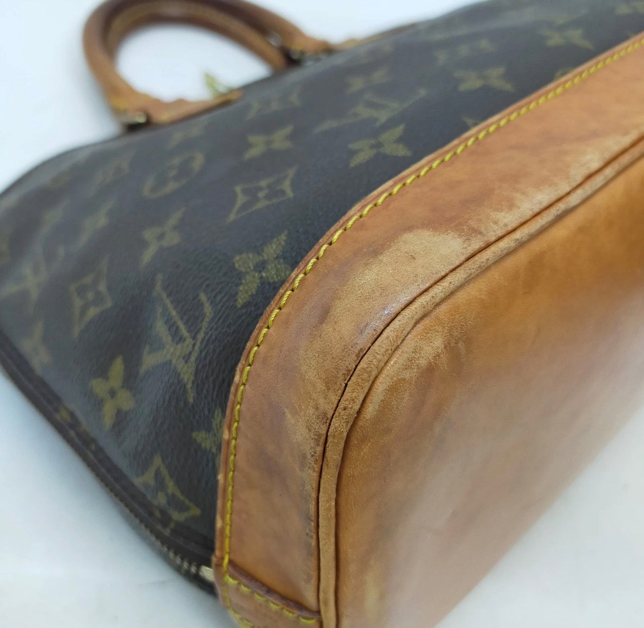 Vintage Louis Vuitton Alma (1993)