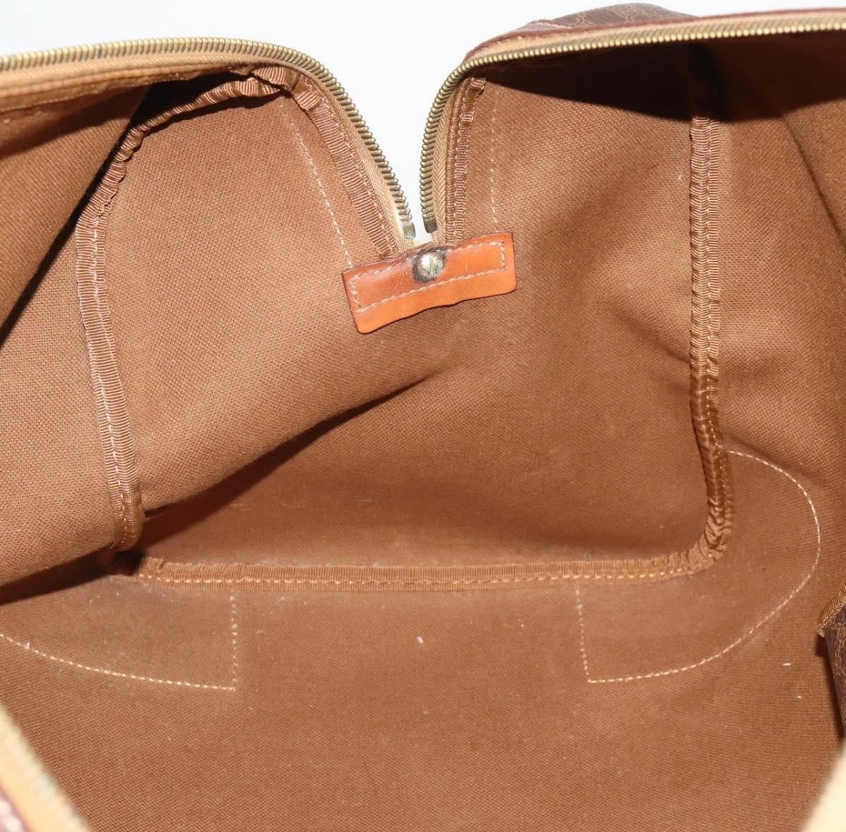 CELINE Boston bag open interior with brown lining and zip closure