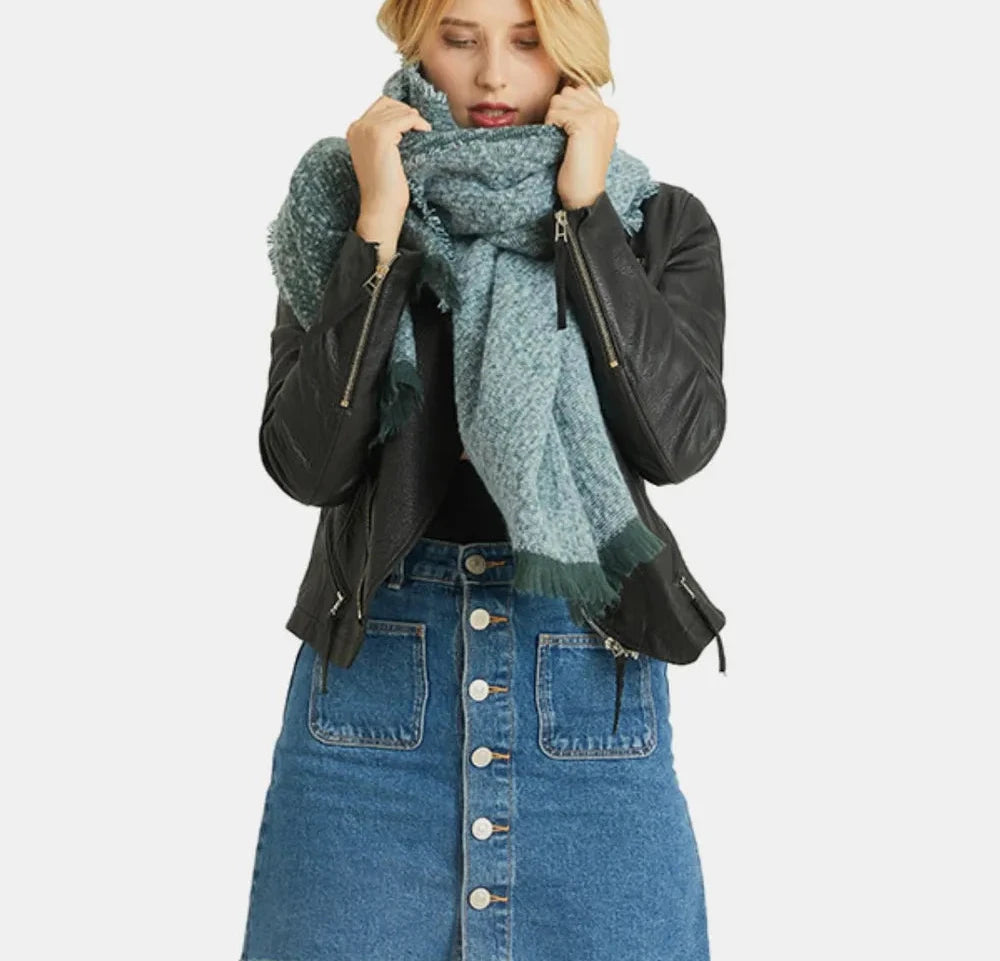 b4f6efb2-0ecc-4851-9314-04cc9d1b7fe9-Max