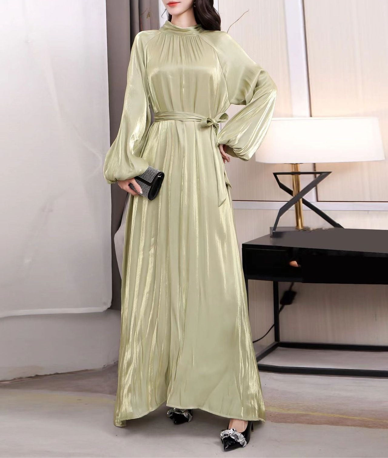 Lantern Sleeves Maxi Dress