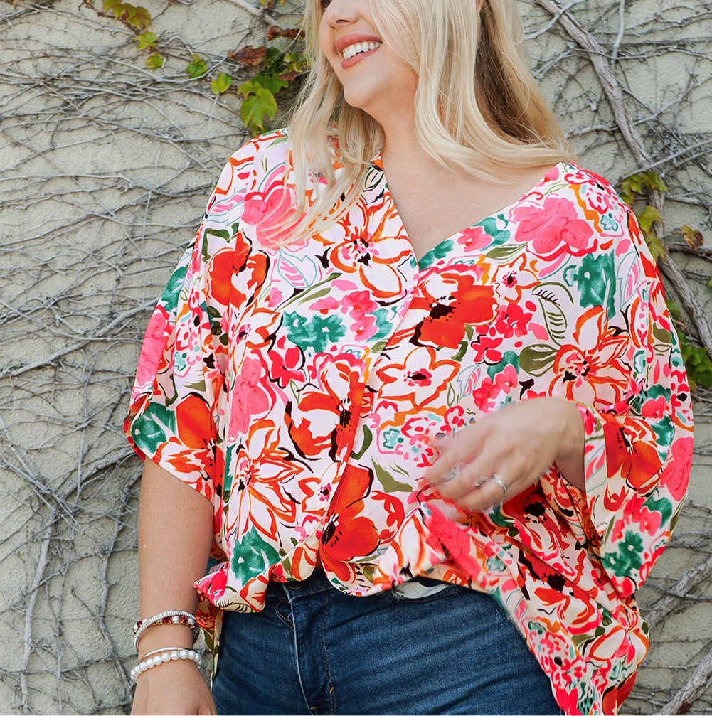 Plus Size Floral V-Neck Half Sleeve Shirt