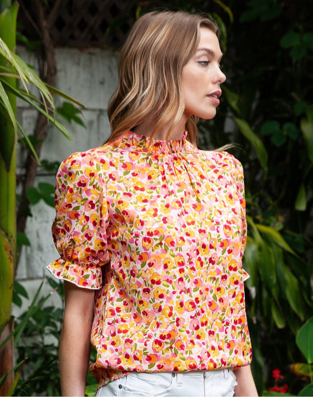 Floral Puff Sleve Keyhole Blouse