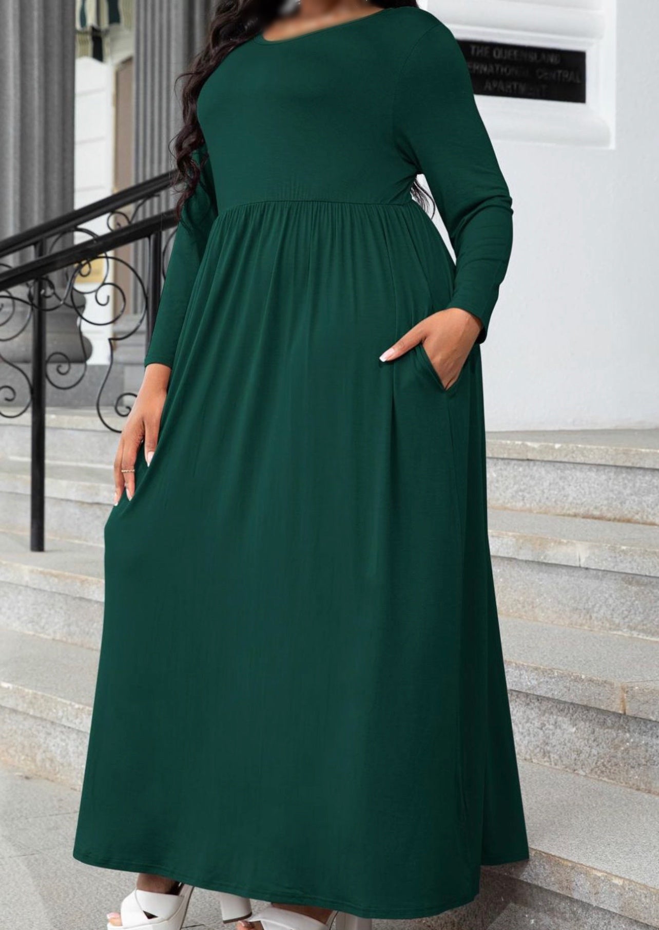 Plus Size Round Neck Long Sleeve Maxi Dress with Pockets