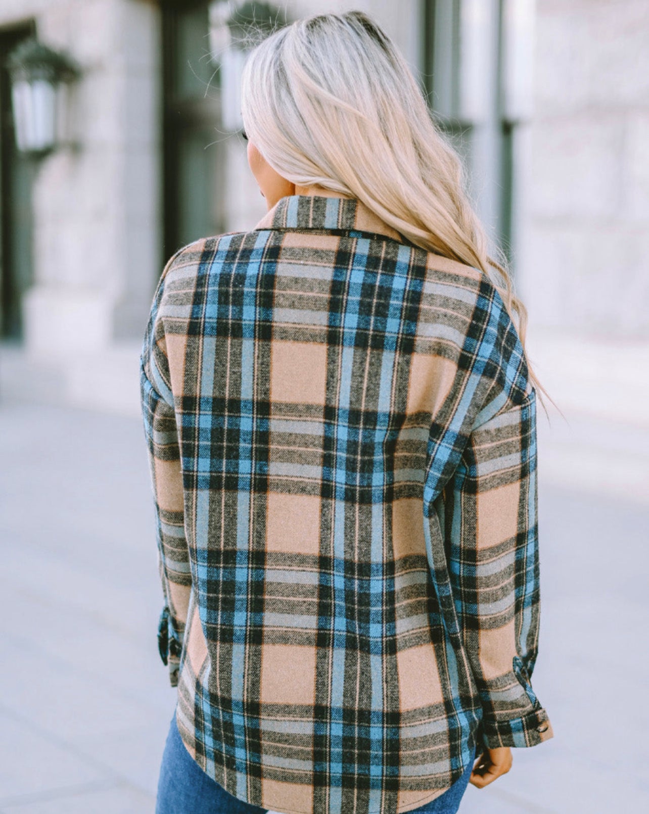 Plaid Curved Hem Shirt Jacket with Breast Pockets